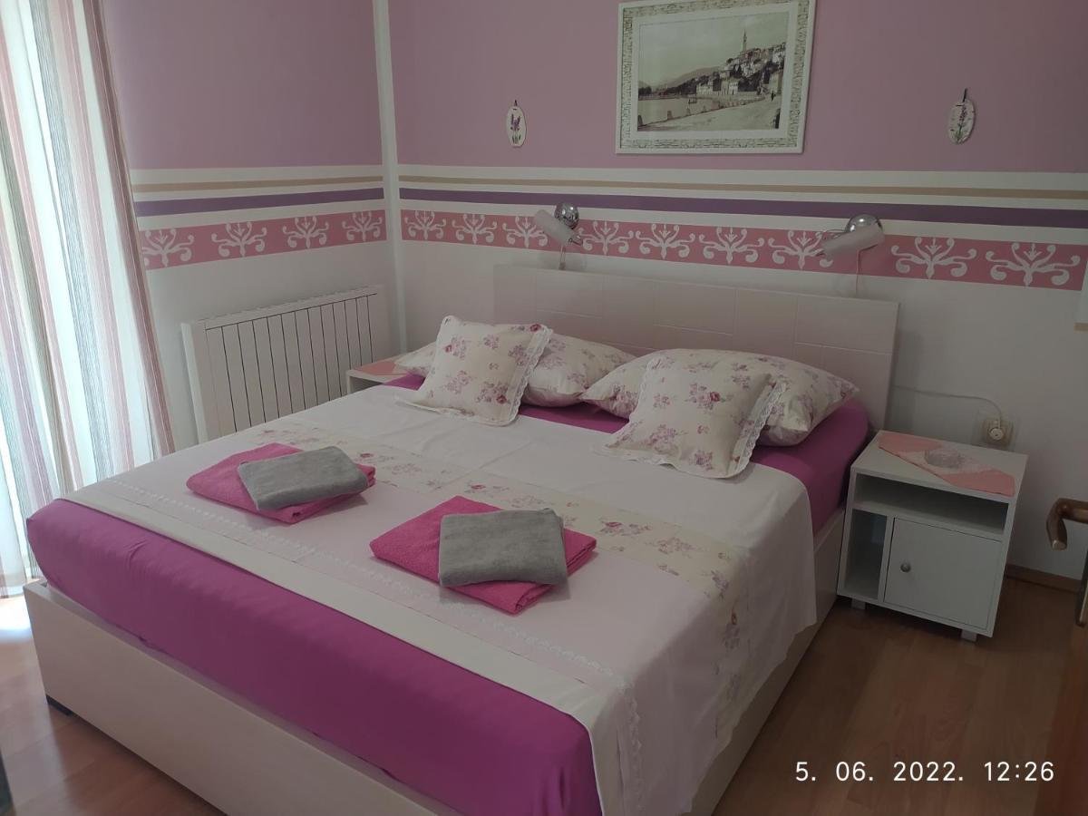 Apartment Sara Novi Vinodolski Eksteriør billede