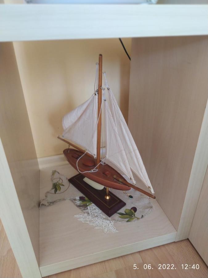 Apartment Sara Novi Vinodolski Eksteriør billede